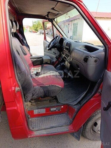 Ford Transit-4