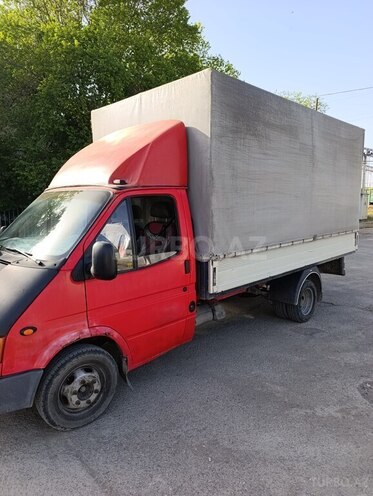 Ford Transit-3
