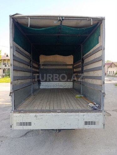 Ford Transit-9
