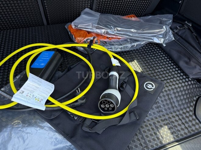 Land Rover Defender 2025, 0 km - 2.0 l - Bakı