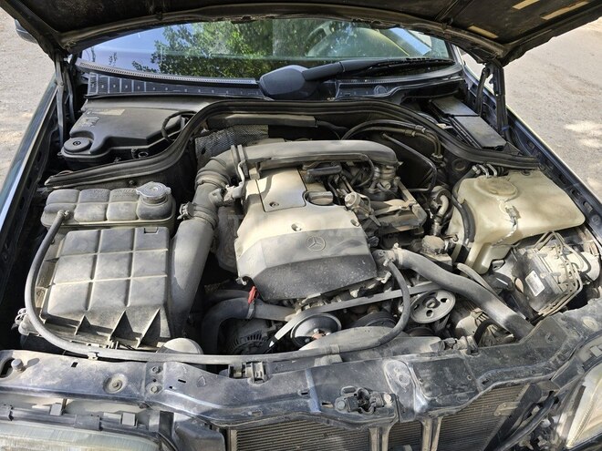 Mercedes C 200 2000, 290,000 km - 2.0 l - Şirvan