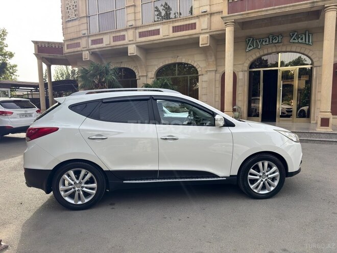 Hyundai ix35 2013, 196,000 km - 2.4 л - Sumqayıt