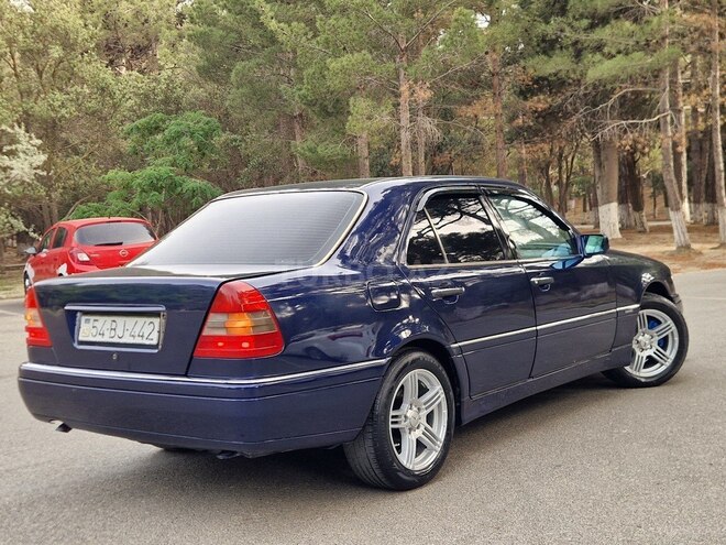 Mercedes C 180-10