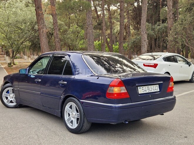 Mercedes C 180-9