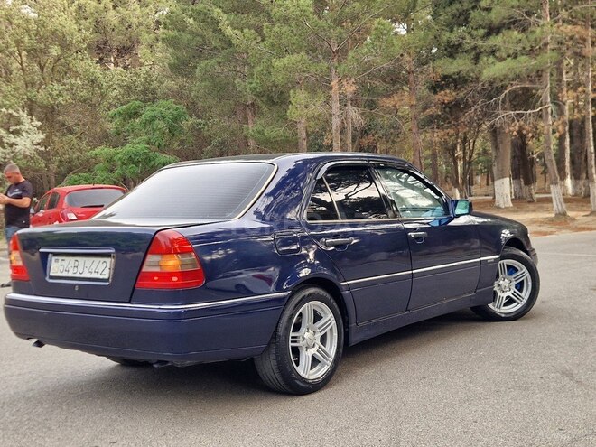 Mercedes C 180-8