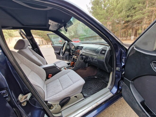 Mercedes C 180-19