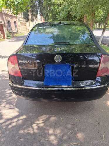 Volkswagen Passat 2004, 350,000 km - 1.8 l - Salyan