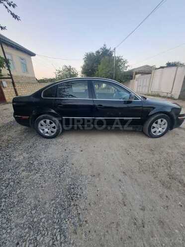 Volkswagen Passat 2004, 350,000 km - 1.8 l - Salyan