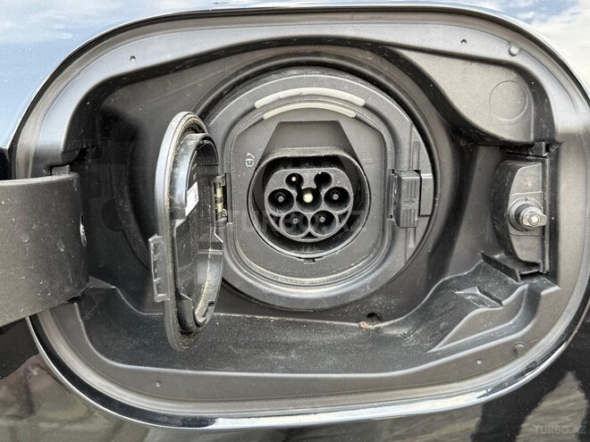 Mercedes E 300 e 4MATIC 2023, 13,000 km - 2.0 l - Bakı