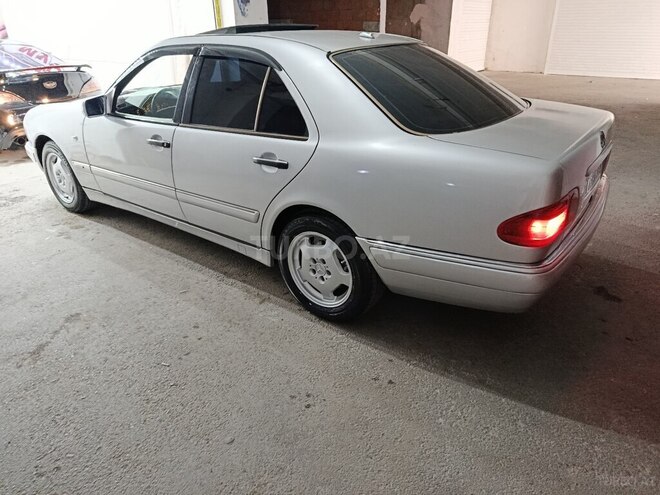 Mercedes E 220 d 1998, 398,000 km - 2.2 л - Bakı