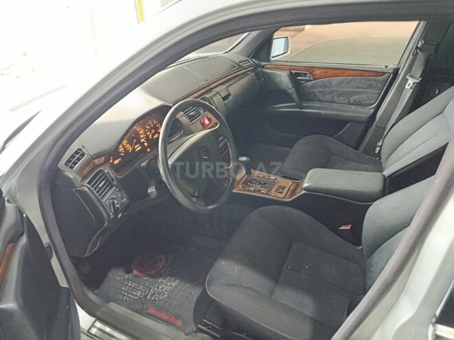 Mercedes E 220 d 1998, 398,000 km - 2.2 л - Bakı
