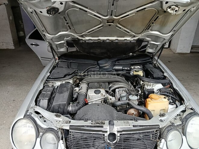 Mercedes E 220 d 1998, 398,000 km - 2.2 л - Bakı