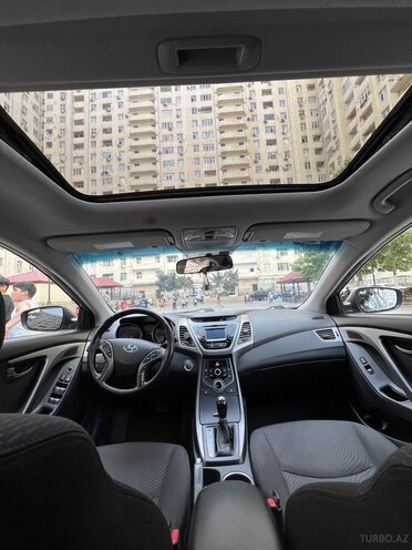 Hyundai Elantra 2015, 94,000 km - 1.8 л - Bakı