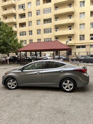 Hyundai Elantra 2015, 94,000 km - 1.8 л - Bakı