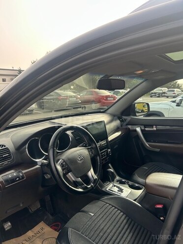 Kia Sorento-5