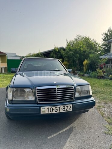 Mercedes E 220 1994, 457,600 km - 2.2 l - Bakı