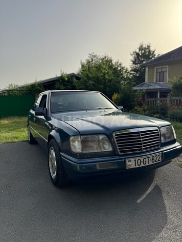 Mercedes E 220 1994, 457,600 km - 2.2 l - Bakı