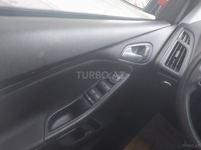 Ford Focus 2016, 200,000 km - 2.0 l - Bakı