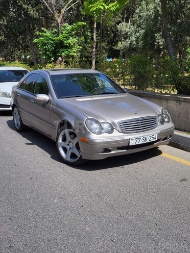 Mercedes C 240 2004, 230,000 km - 2.4 l - Bakı