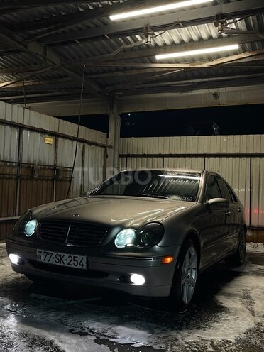 Mercedes C 240 2004, 230,000 km - 2.4 l - Bakı