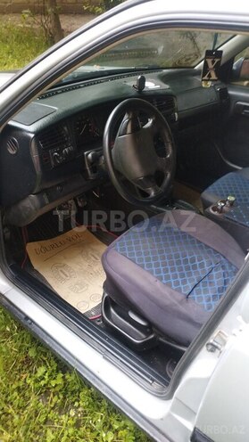 Volkswagen Golf 1994, 574,231 km - 2.0 l - Mingəçevir