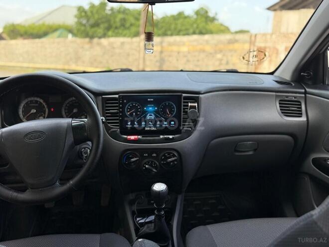 Kia Rio 2006, 265,000 km - 1.4 l - Qax