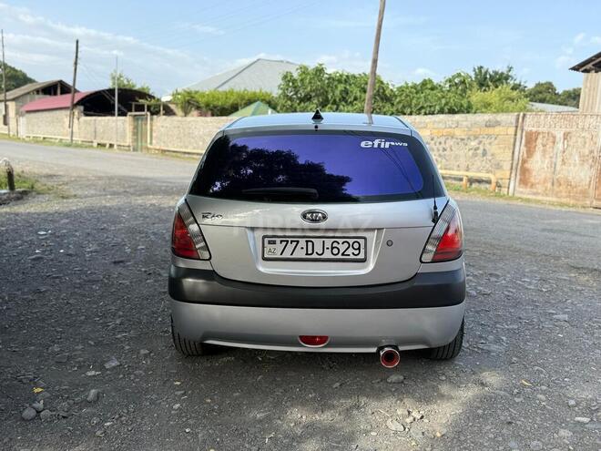 Kia Rio 2006, 265,000 km - 1.4 l - Qax