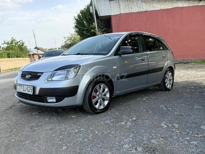 Kia Rio 2006, 265,000 km - 1.4 l - Qax