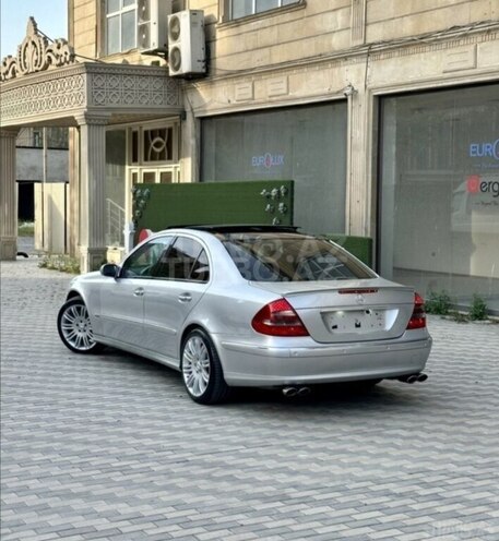 Mercedes E 200 2005, 243,000 km - 1.8 l - Astara