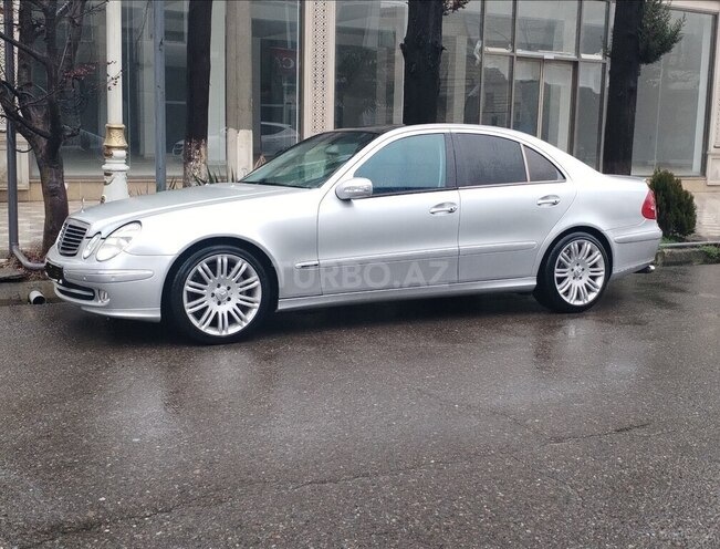 Mercedes E 200 2005, 243,000 km - 1.8 l - Astara