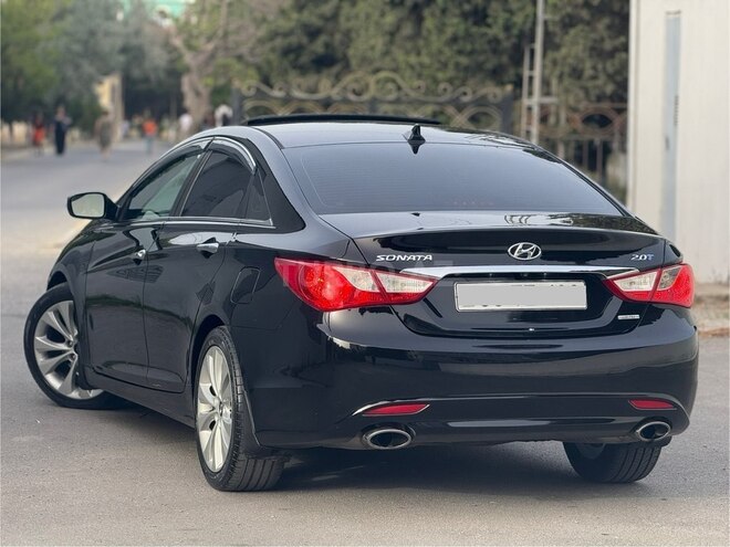 Hyundai Sonata-4