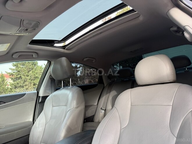 Hyundai Sonata-13