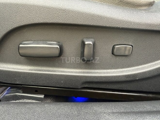 Hyundai Sonata-17