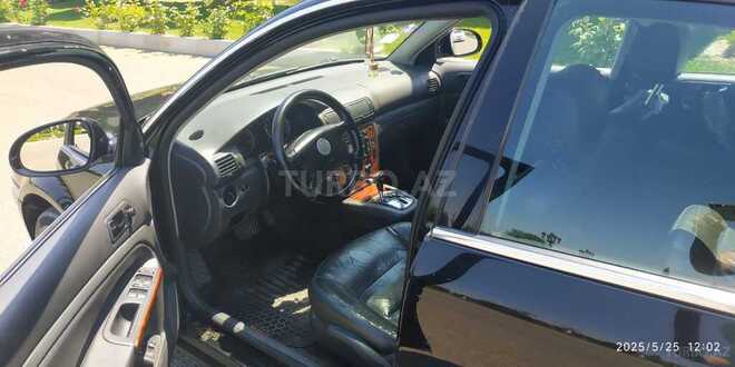 Volkswagen Passat 2003, 270,050 km - 1.8 l - Gəncə