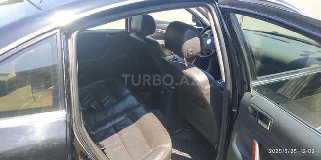 Volkswagen Passat 2003, 270,050 km - 1.8 l - Gəncə