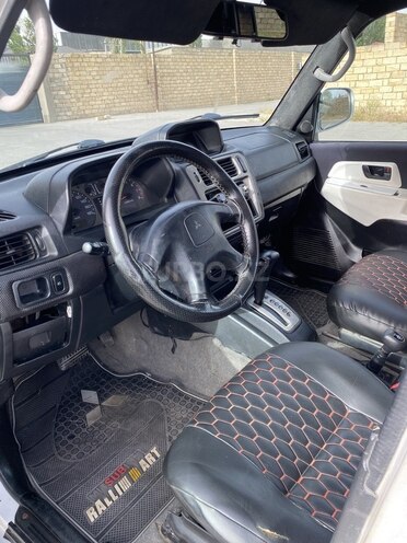 Mitsubishi Pajero io 1999, 152,000 km - 1.8 l - Bakı