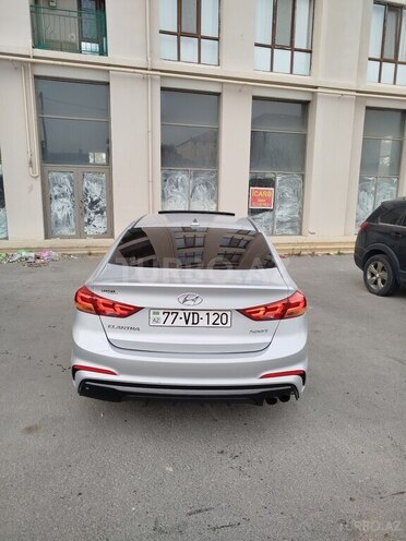 Hyundai Elantra 2017, 161,417 km - 1.6 l - Bakı
