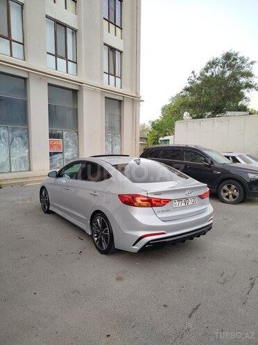 Hyundai Elantra 2017, 161,417 km - 1.6 l - Bakı