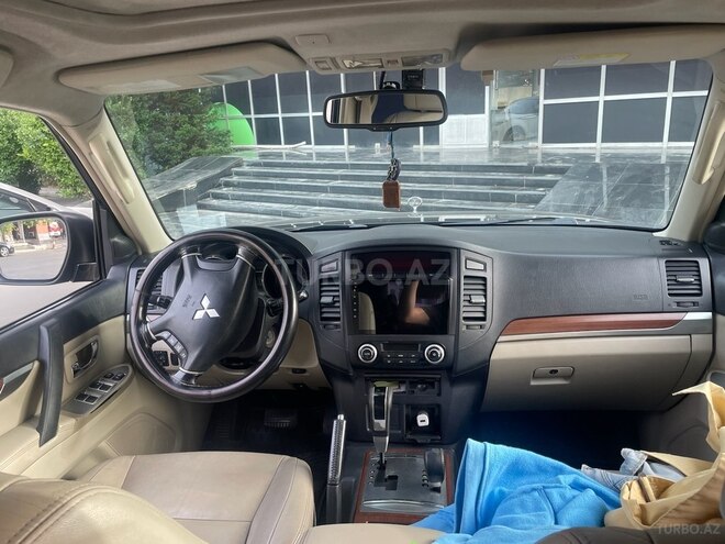 Mitsubishi Pajero 2008, 425,000 km - 3.0 л - Bakı