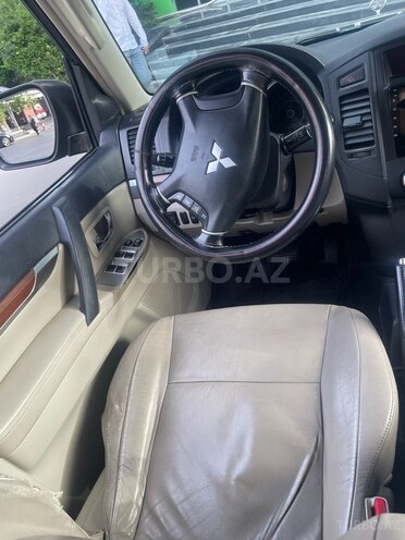 Mitsubishi Pajero 2008, 425,000 km - 3.0 л - Bakı