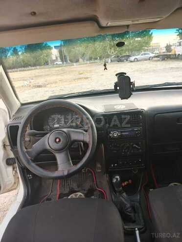 Volkswagen Polo 1996, 453,756 km - 1.6 l - Sumqayıt