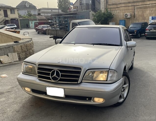Mercedes C 240 2000, 389,456 km - 2.4 l - Bakı