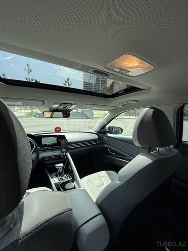 Hyundai Elantra 2021, 75,000 km - 1.6 л - Bakı