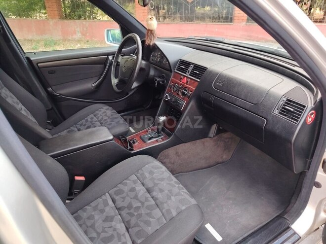 Mercedes C 180 1997, 226,000 km - 1.8 l - Masallı