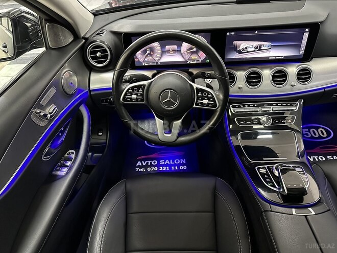 Mercedes E 300-22