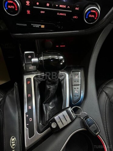 Kia Optima-6