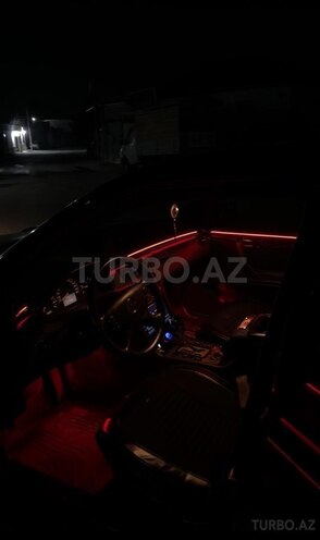 Mercedes E 220 d 1998, 281,000 km - 2.2 l - Bakı