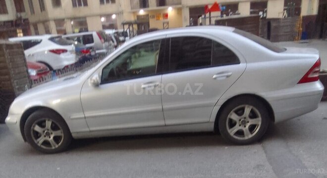 Mercedes C 200 2000, 400,000 km - 2.0 l - Bakı