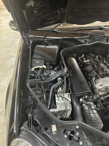 Mercedes E 220 d 2002, 404,000 km - 2.2 л - Masallı