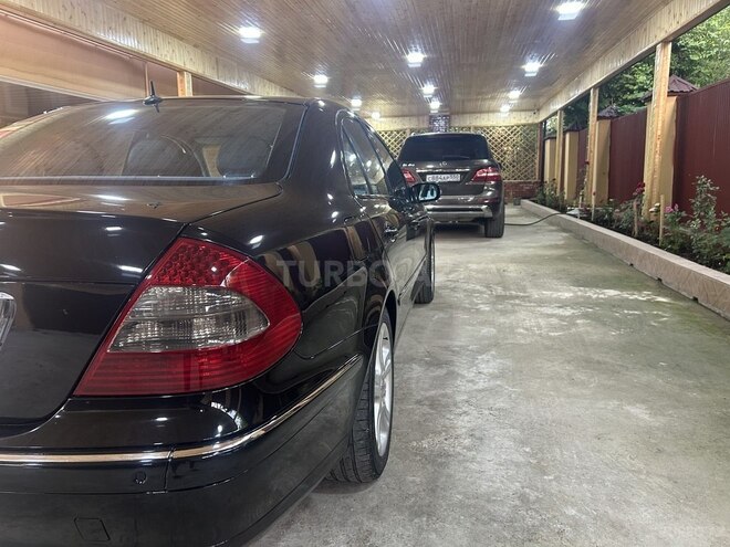 Mercedes E 220 d 2002, 404,000 km - 2.2 л - Masallı